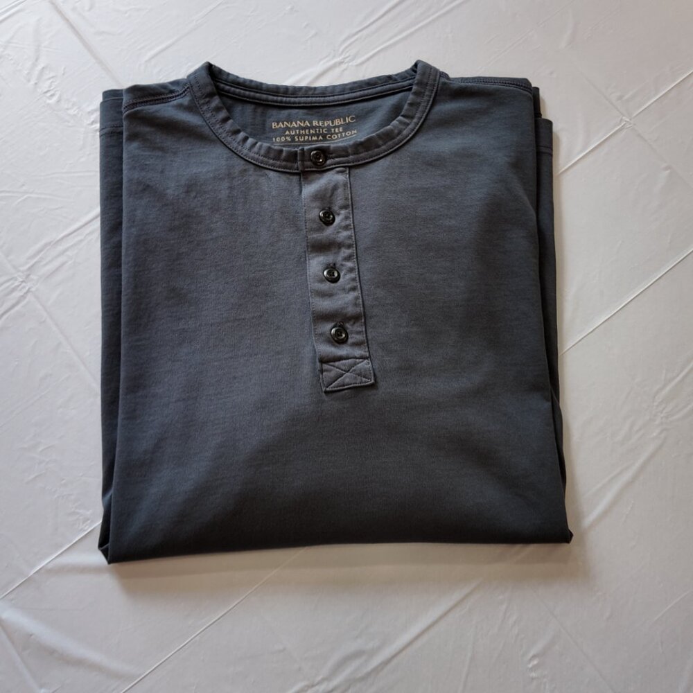 Banana Republic | SUPIMA® Cotton Henley T-Shirt | Size Large - Picture 5 of 11